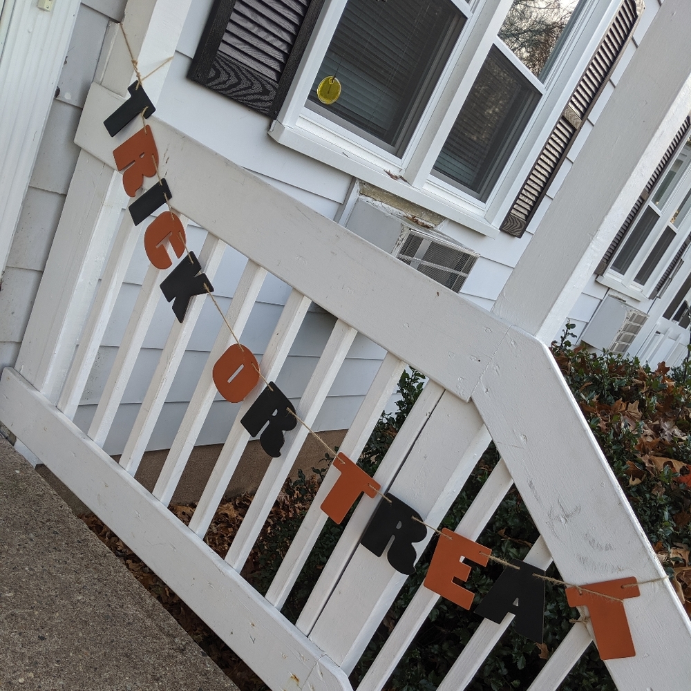 Trick or Treat Wood Banner